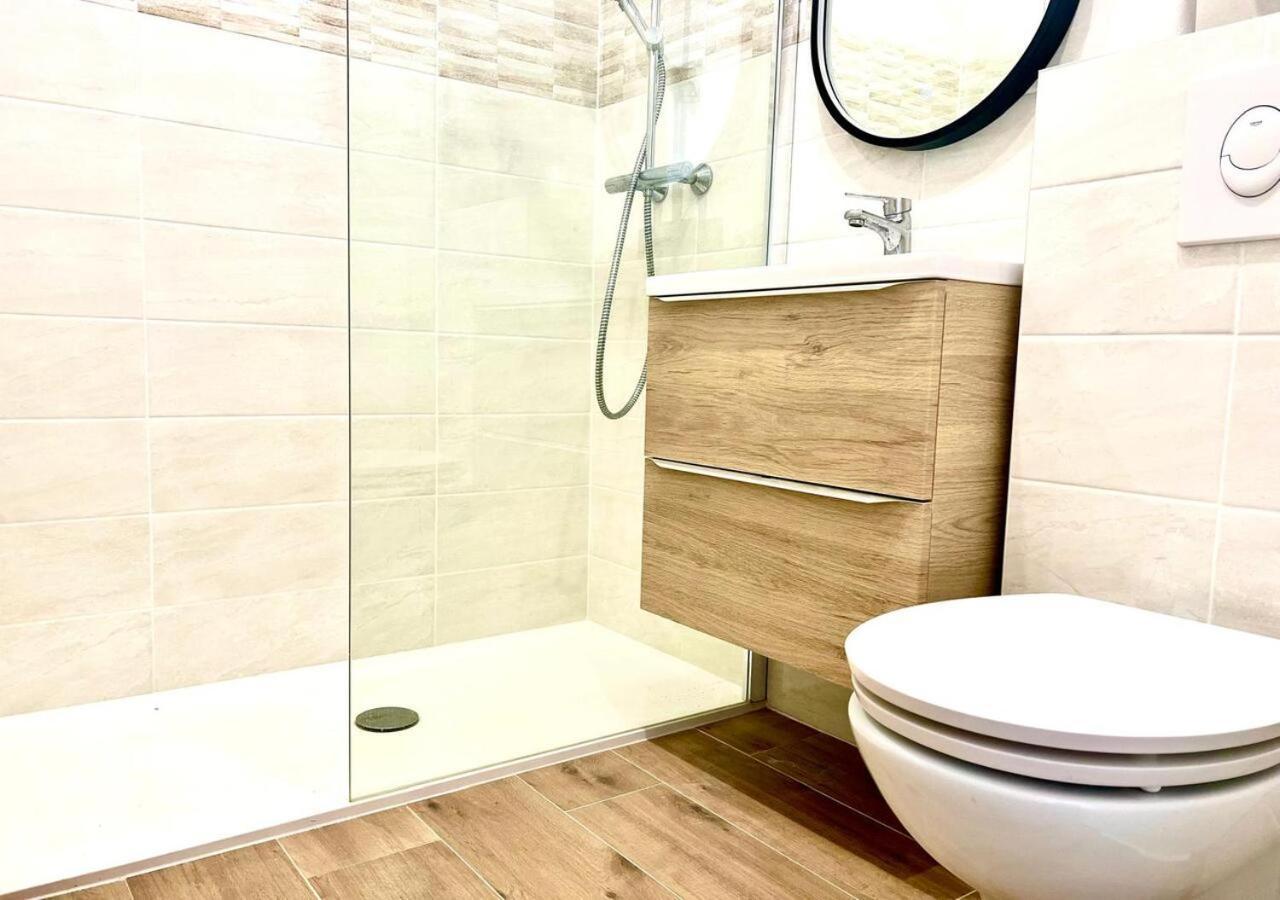 Studio Eclat Marine 3 Etoiles - Vue Mer - Parking-Clim-Plage A 20 Metres - Capitalchic Services Saint-Aygulf Fréjus Exterior foto